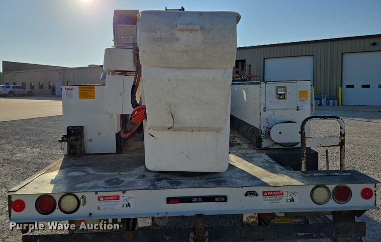 image for item ED2164 2016 Ford F550 Super Duty XL bucket truck