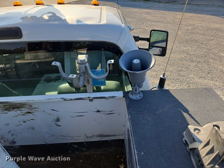 image for item ED2164 2016 Ford F550 Super Duty XL bucket truck