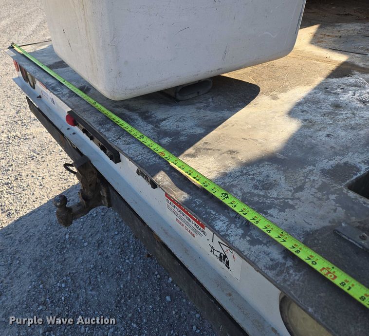 image for item ED2164 2016 Ford F550 Super Duty XL bucket truck