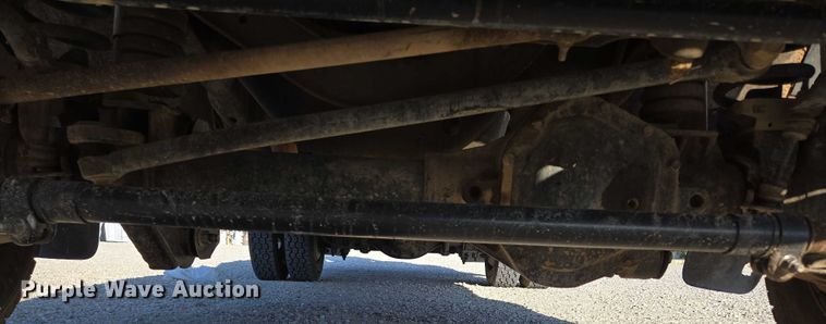 image for item ED2164 2016 Ford F550 Super Duty XL bucket truck