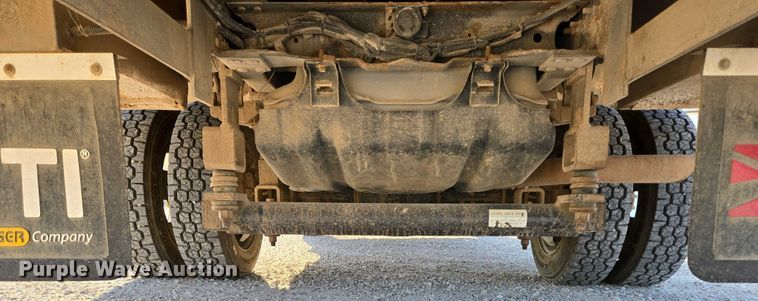 image for item ED2164 2016 Ford F550 Super Duty XL bucket truck