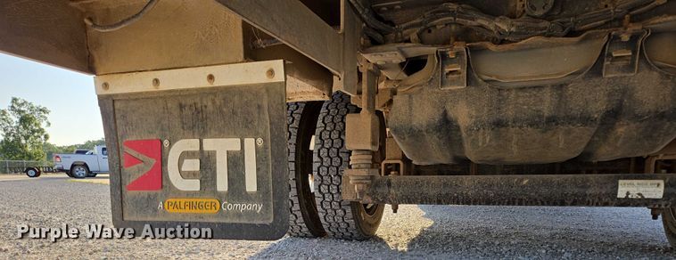 image for item ED2164 2016 Ford F550 Super Duty XL bucket truck