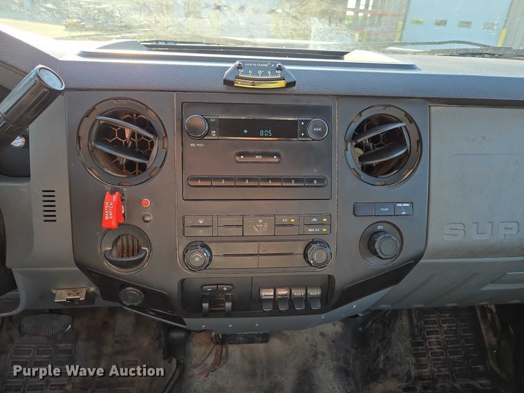 image for item ED2164 2016 Ford F550 Super Duty XL bucket truck