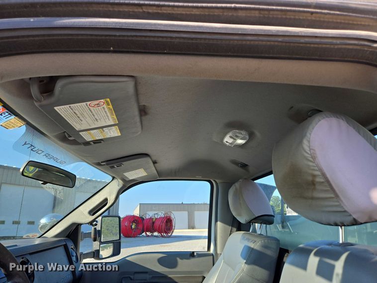 image for item ED2164 2016 Ford F550 Super Duty XL bucket truck