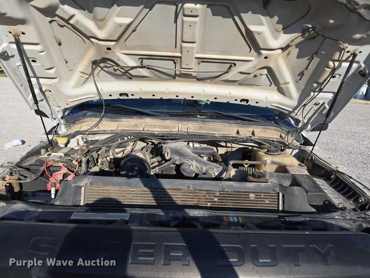 image for item ED2164 2016 Ford F550 Super Duty XL bucket truck