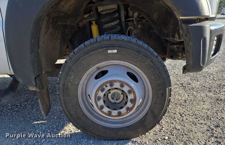 image for item ED2164 2016 Ford F550 Super Duty XL bucket truck