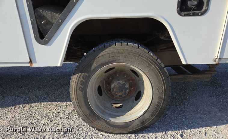 image for item ED2164 2016 Ford F550 Super Duty XL bucket truck