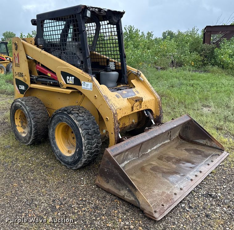 MINI CARGADOR SOBRE RUEDAS 2007 CATERPILLAR 236B2
