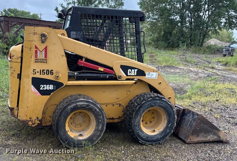 MINI CARGADOR SOBRE RUEDAS 2007 CATERPILLAR 236B2