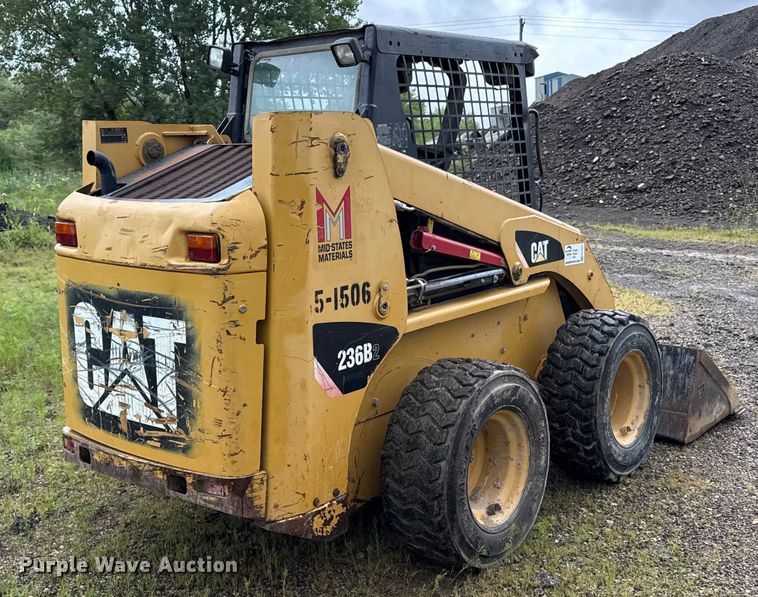 MINI CARGADOR SOBRE RUEDAS 2007 CATERPILLAR 236B2