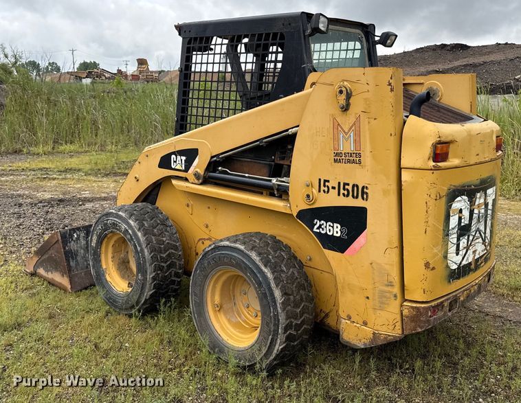 image for item ED4331 2007 Caterpillar 236B2 skid steer loader