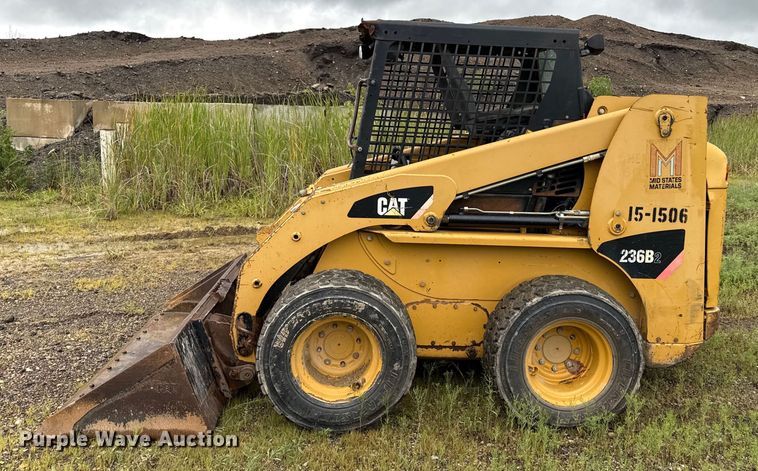 image for item ED4331 2007 Caterpillar 236B2 skid steer loader