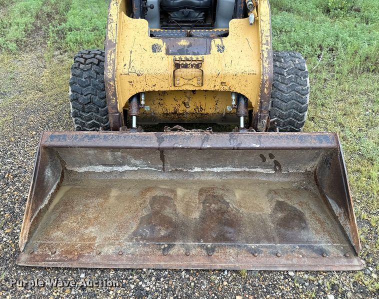 image for item ED4331 2007 Caterpillar 236B2 skid steer loader