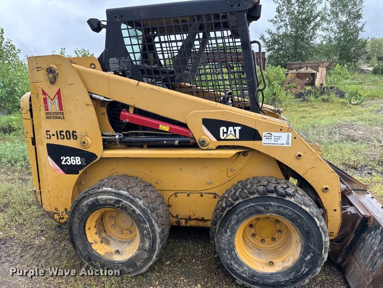image for item ED4331 2007 Caterpillar 236B2 skid steer loader