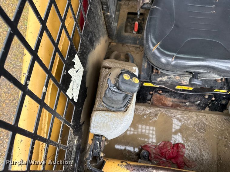image for item ED4331 2007 Caterpillar 236B2 skid steer loader