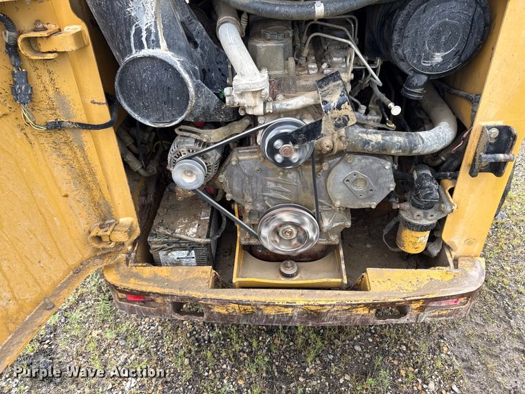 image for item ED4331 2007 Caterpillar 236B2 skid steer loader