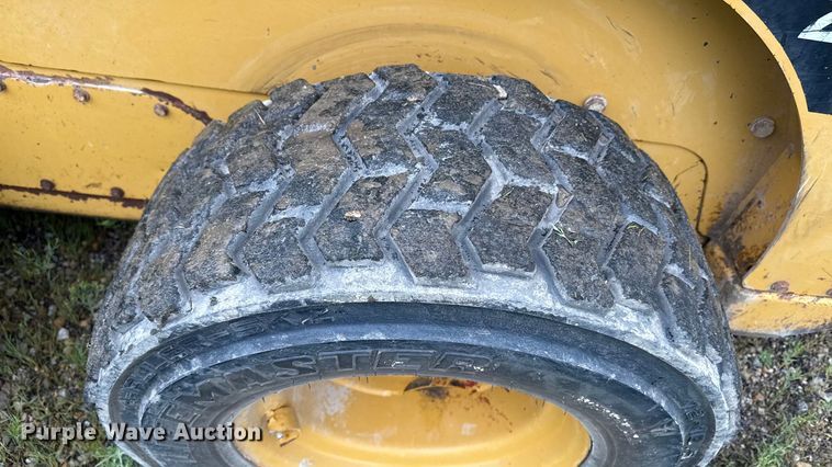 image for item ED4331 2007 Caterpillar 236B2 skid steer loader