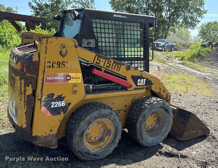 MINI CARGADOR SOBRE RUEDAS 2012 CATERPILLAR 226B3