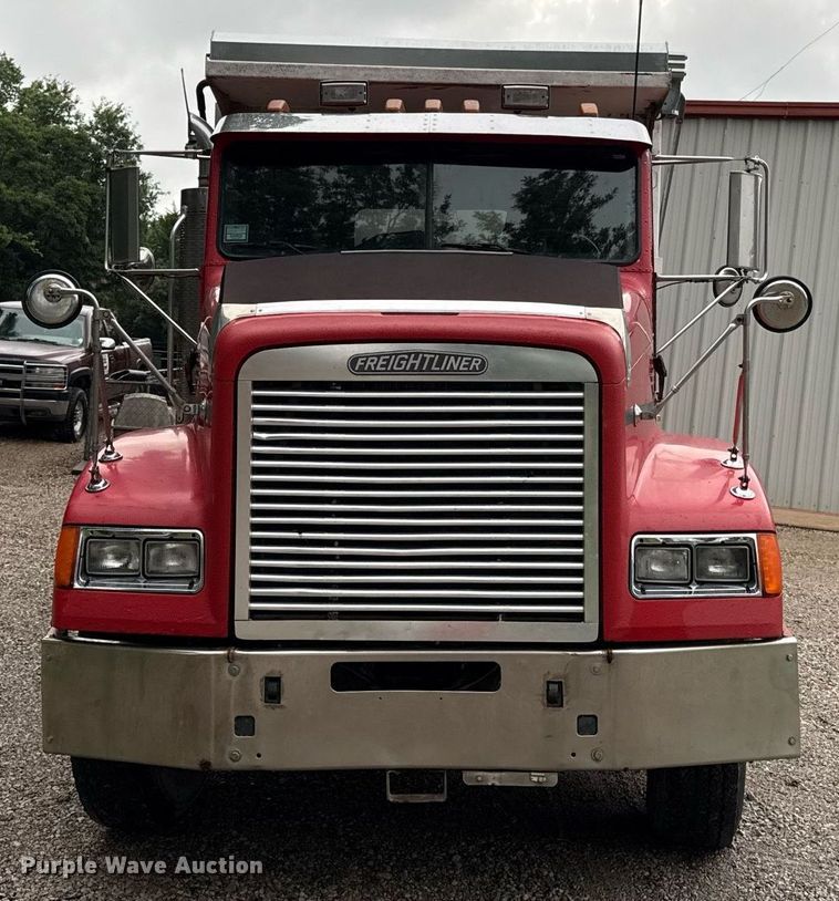 image for item ED4333 1995 Freightliner FLD 112 dump truck