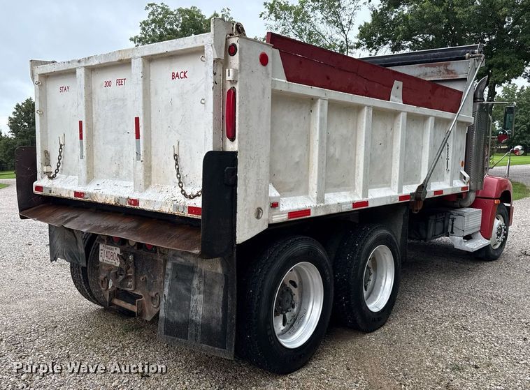 image for item ED4333 1995 Freightliner FLD 112 dump truck