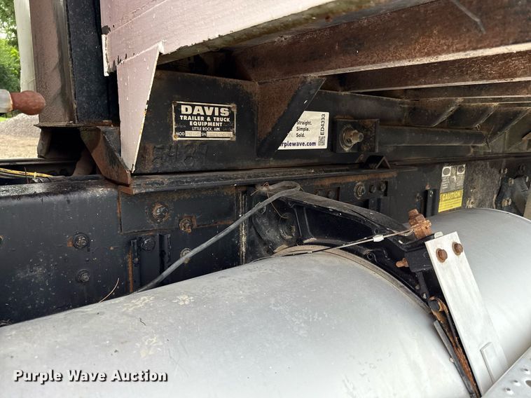 image for item ED4333 1995 Freightliner FLD 112 dump truck