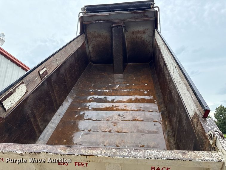 image for item ED4333 1995 Freightliner FLD 112 dump truck