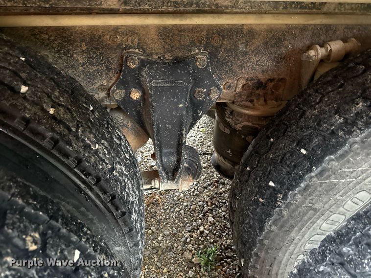 image for item ED4333 1995 Freightliner FLD 112 dump truck