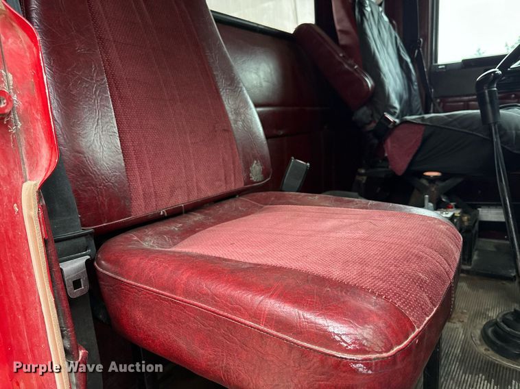 image for item ED4333 1995 Freightliner FLD 112 dump truck