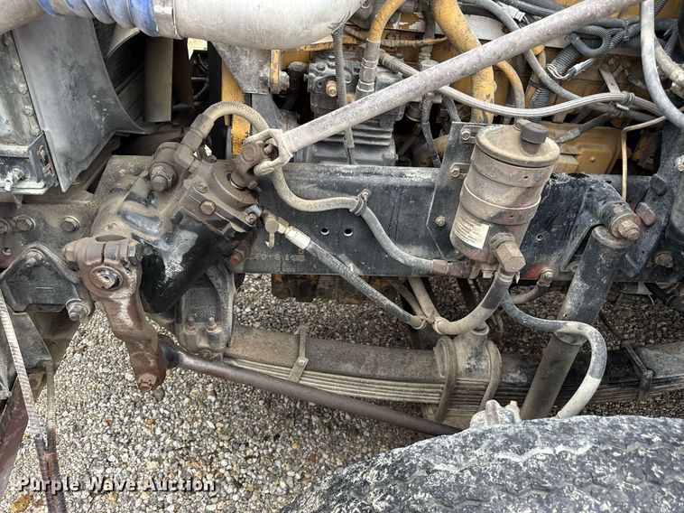 image for item ED4333 1995 Freightliner FLD 112 dump truck