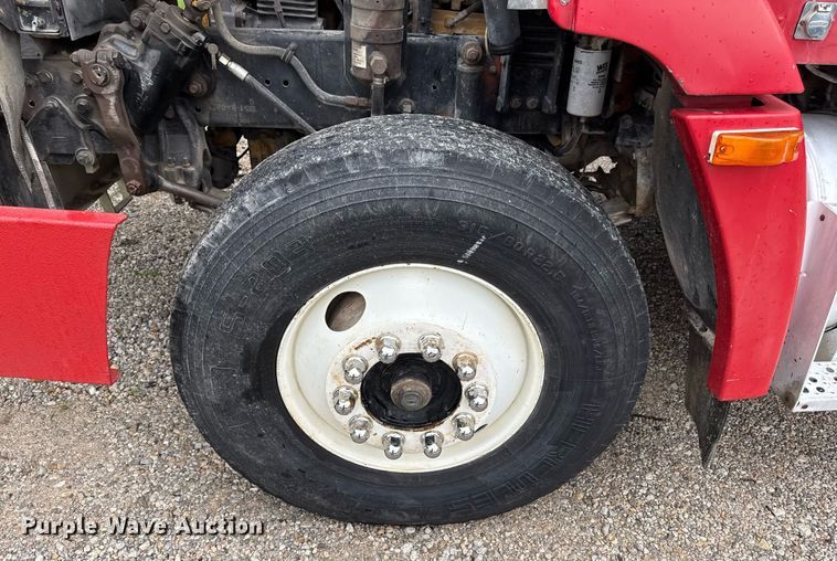 image for item ED4333 1995 Freightliner FLD 112 dump truck