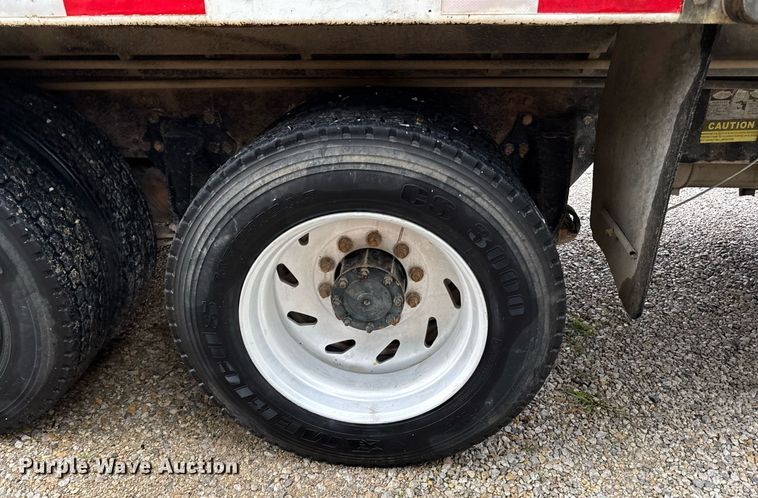 image for item ED4333 1995 Freightliner FLD 112 dump truck