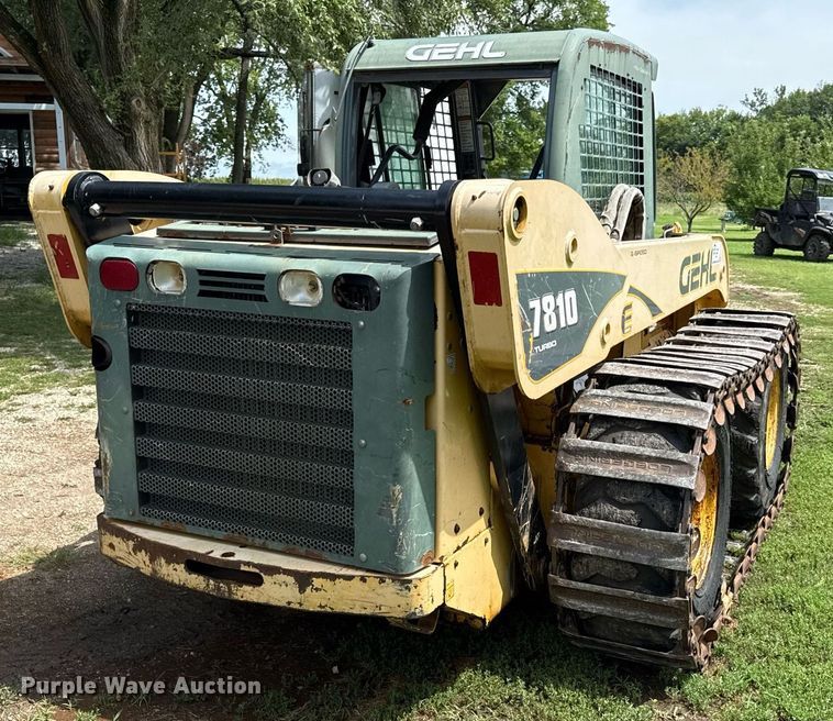 image for item ED4334 Gehl 7810 skid steer loader
