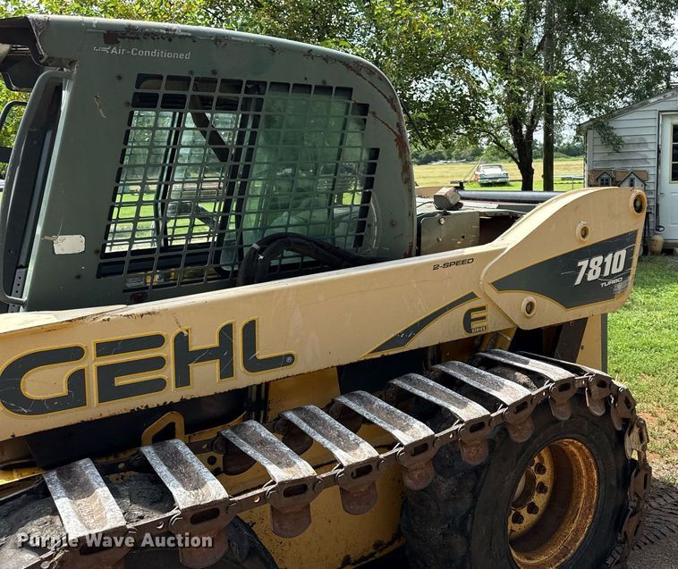 image for item ED4334 Gehl 7810 skid steer loader