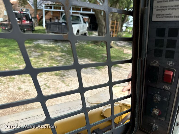 image for item ED4334 Gehl 7810 skid steer loader