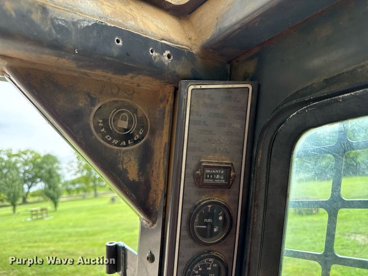 image for item ED4334 Gehl 7810 skid steer loader