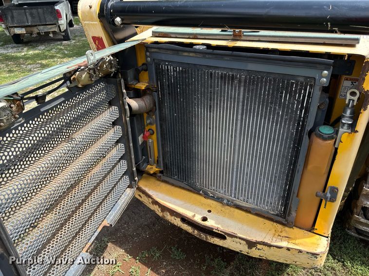 image for item ED4334 Gehl 7810 skid steer loader