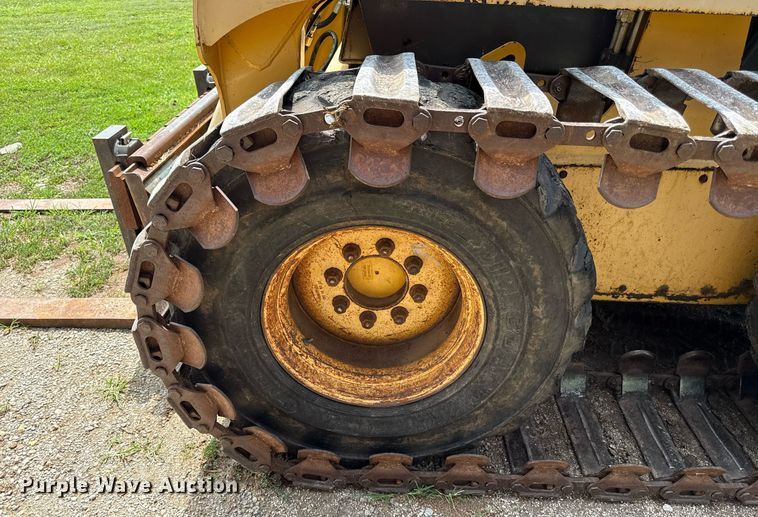 image for item ED4334 Gehl 7810 skid steer loader