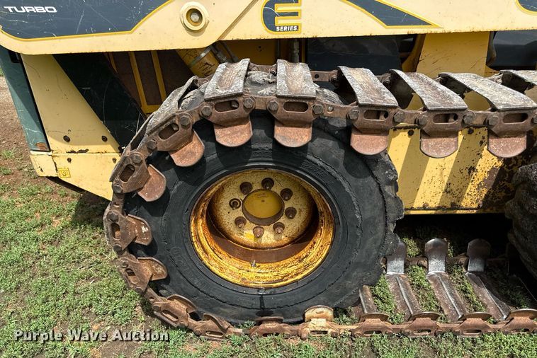 image for item ED4334 Gehl 7810 skid steer loader