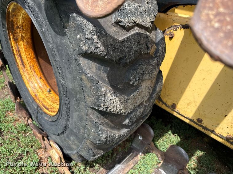 image for item ED4334 Gehl 7810 skid steer loader