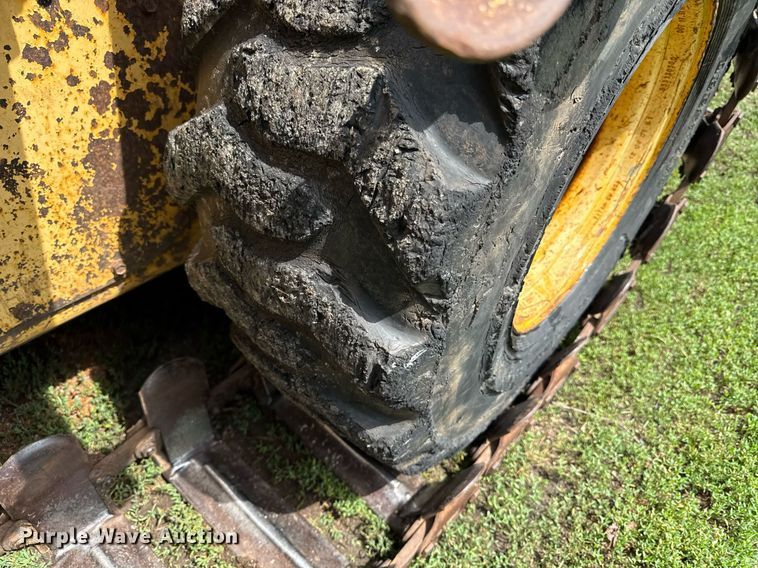 image for item ED4334 Gehl 7810 skid steer loader