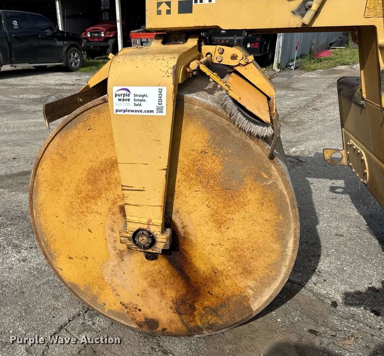 image for item ED4342 Hyster double drum roller