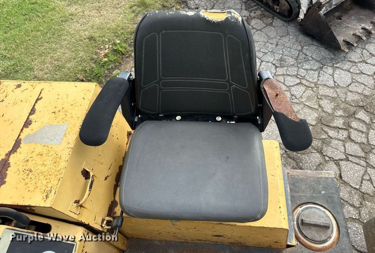 image for item ED4343 Hyster C350C double drum roller