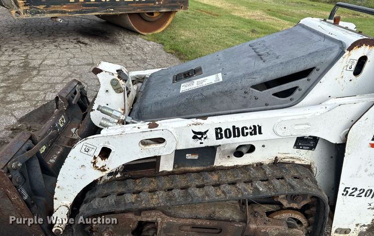 image for item ED4344 2004 Bobcat MT52 compact utility loader