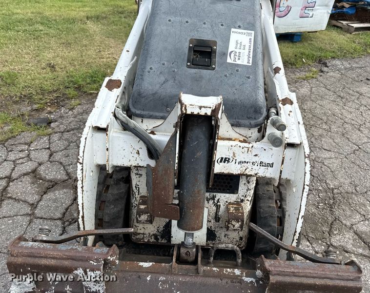 image for item ED4344 2004 Bobcat MT52 compact utility loader