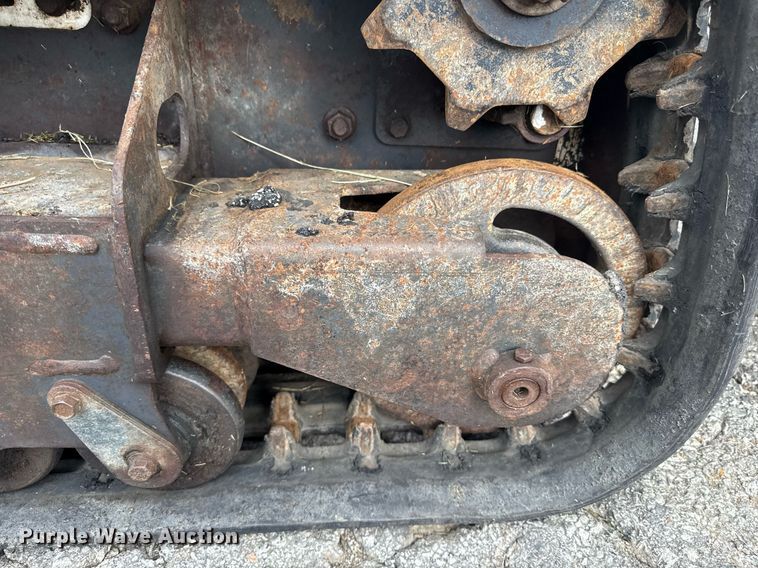 image for item ED4344 2004 Bobcat MT52 compact utility loader