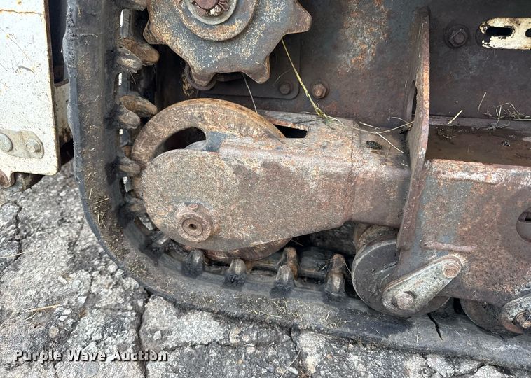 image for item ED4344 2004 Bobcat MT52 compact utility loader