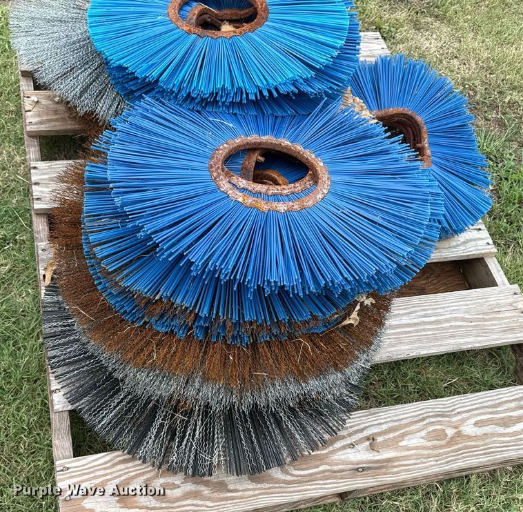 image for item ED4346 Broom parts