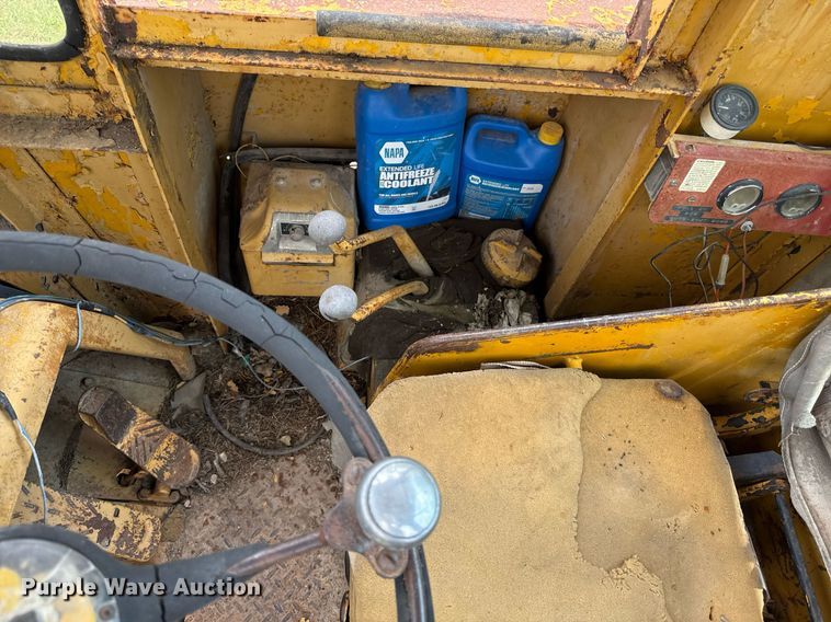 image for item ED4361 1965 Caterpillar 950 wheel loader