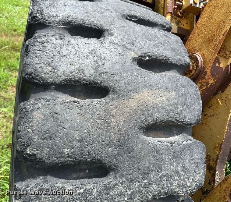 image for item ED4361 1965 Caterpillar 950 wheel loader