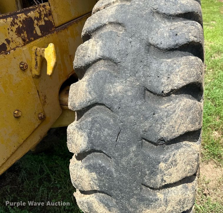 image for item ED4361 1965 Caterpillar 950 wheel loader